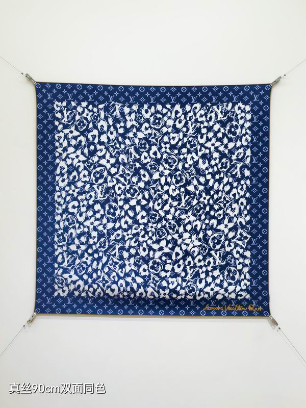 LV Silk Scarf 90X90cm E39 (7)