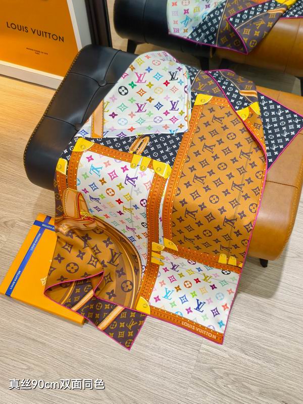 LV Silk Scarf 90X90cm E40 (5)