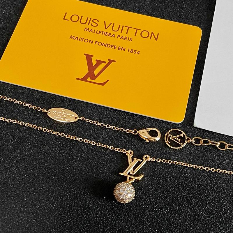 LV Suits 03yxs22 (11)