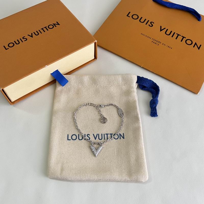 LV Suits 03yxs23 (10)