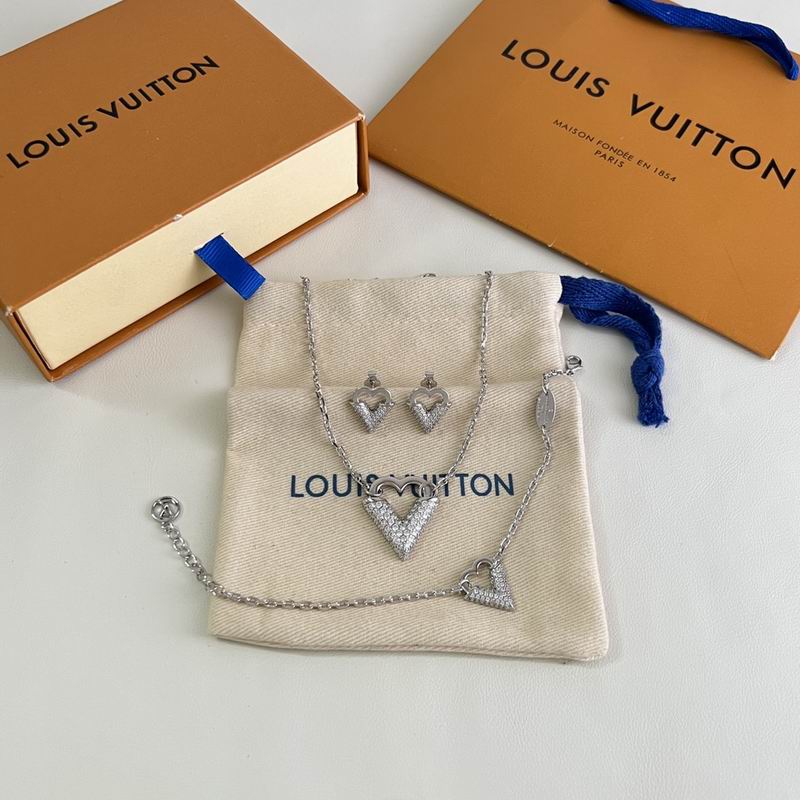 LV Suits 03yxs23 (27)
