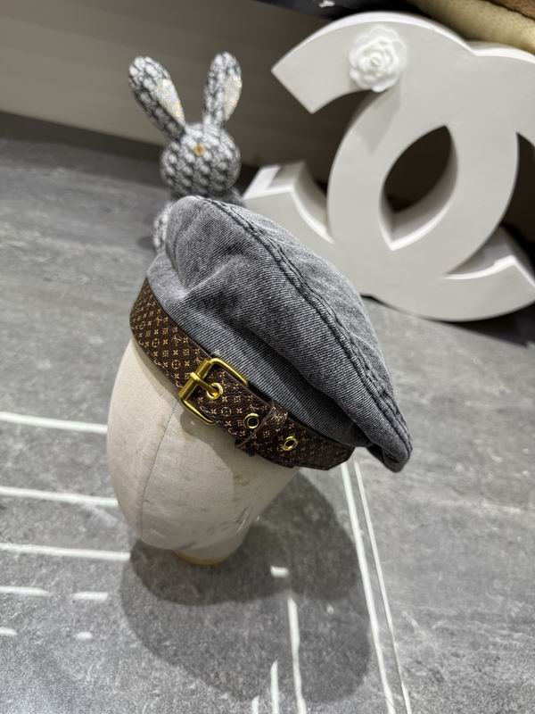 LV beret dx (194)