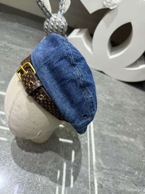 LV beret dx (195)