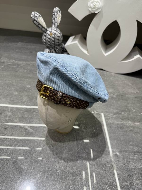LV beret dx (196)