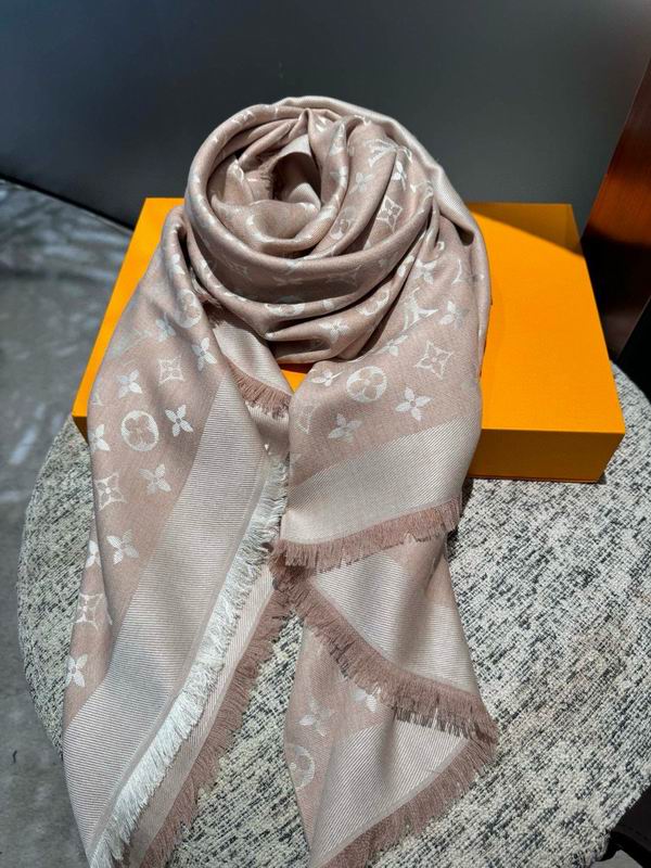 LV silk scarf 140X140cm E56 (12)