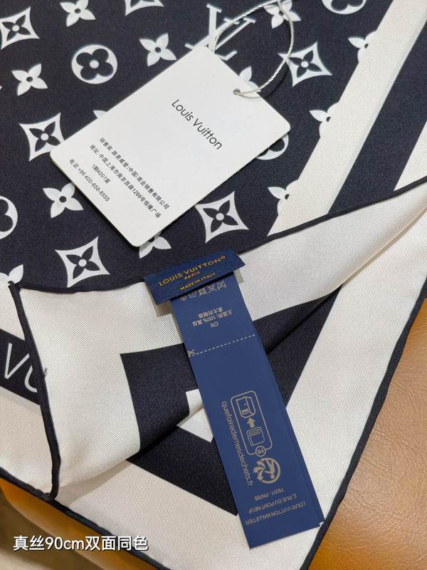 LV silk scarf 90X90cm E53 (6)