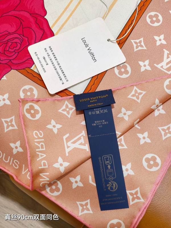 LV silk scarf 90X90cm E54 (3)