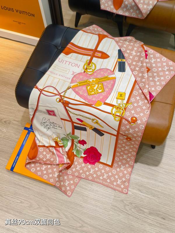 LV silk scarf 90X90cm E54 (5)