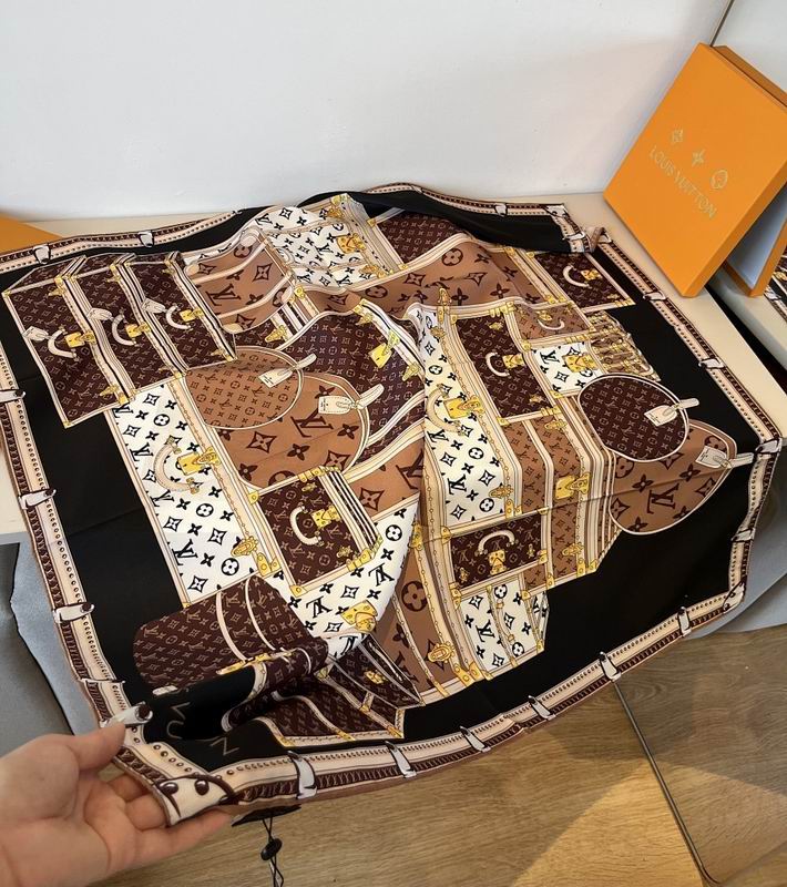 LV silk scarf hm (110)