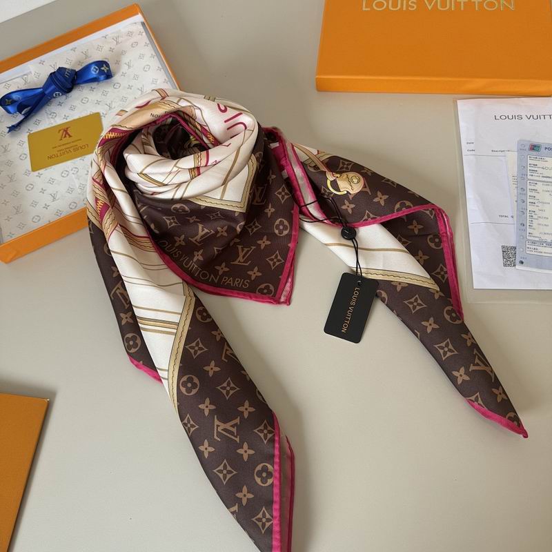 LV silk scarf hm (116)