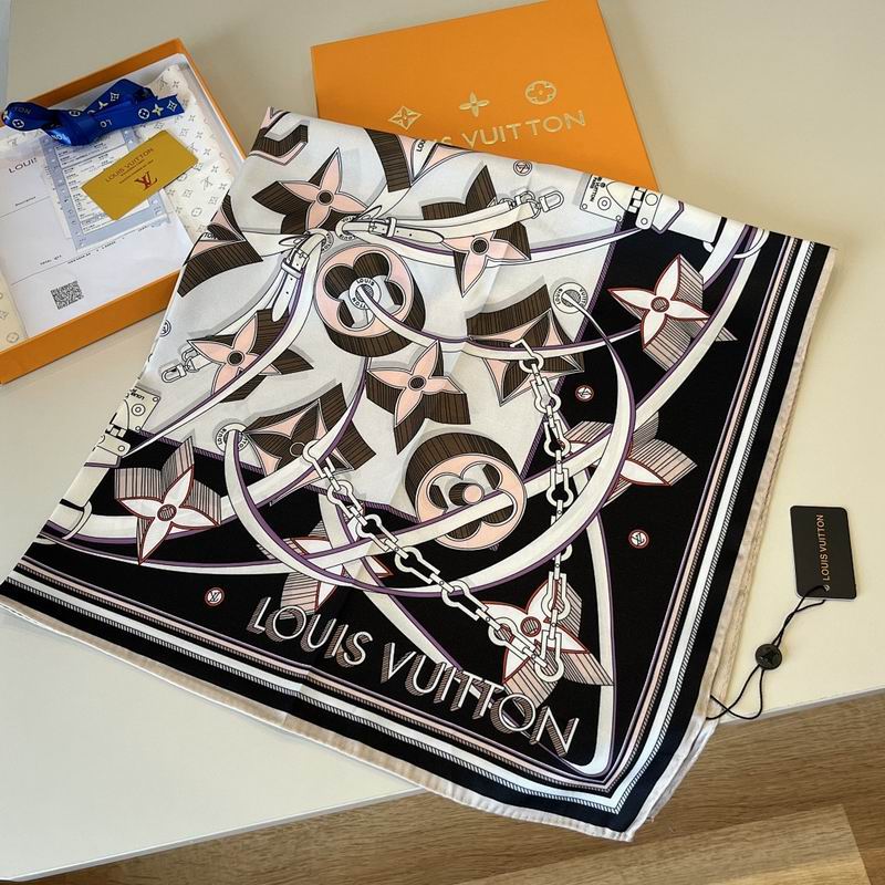 LV silk scarf hm (128)