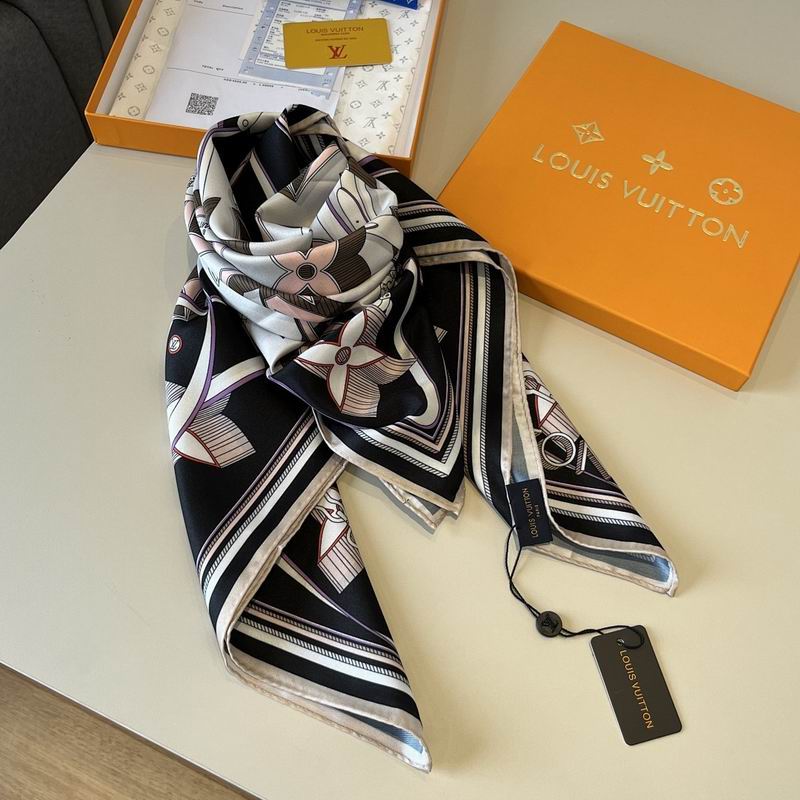 LV silk scarf hm (129)