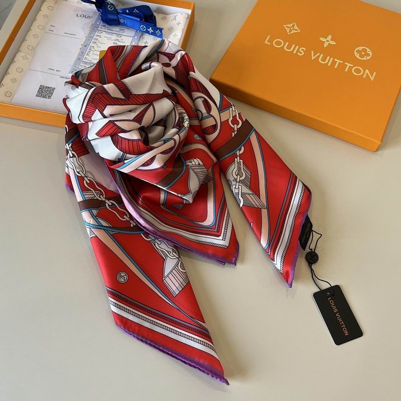 LV silk scarf hm (132)