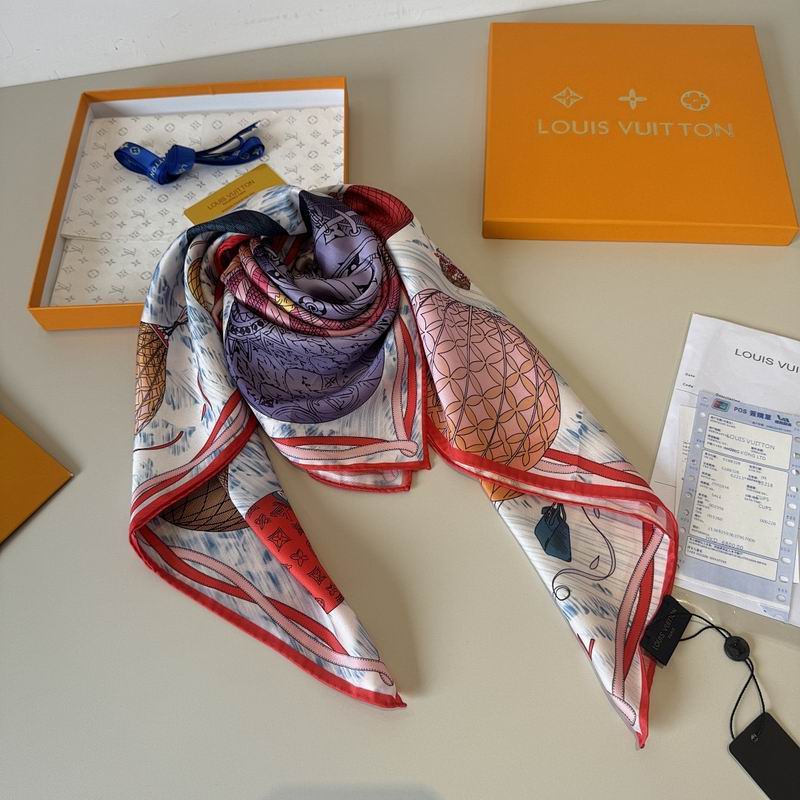 LV silk scarf hm (139)