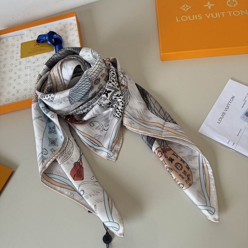 LV silk scarf hm (151)