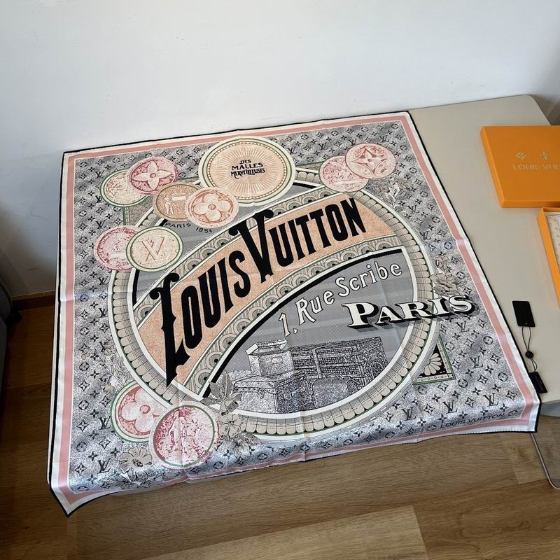 LV silk scarf hm (162)