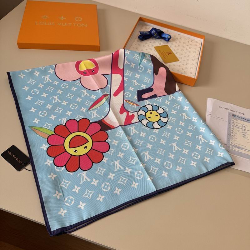 LV silk scarf hm (183)