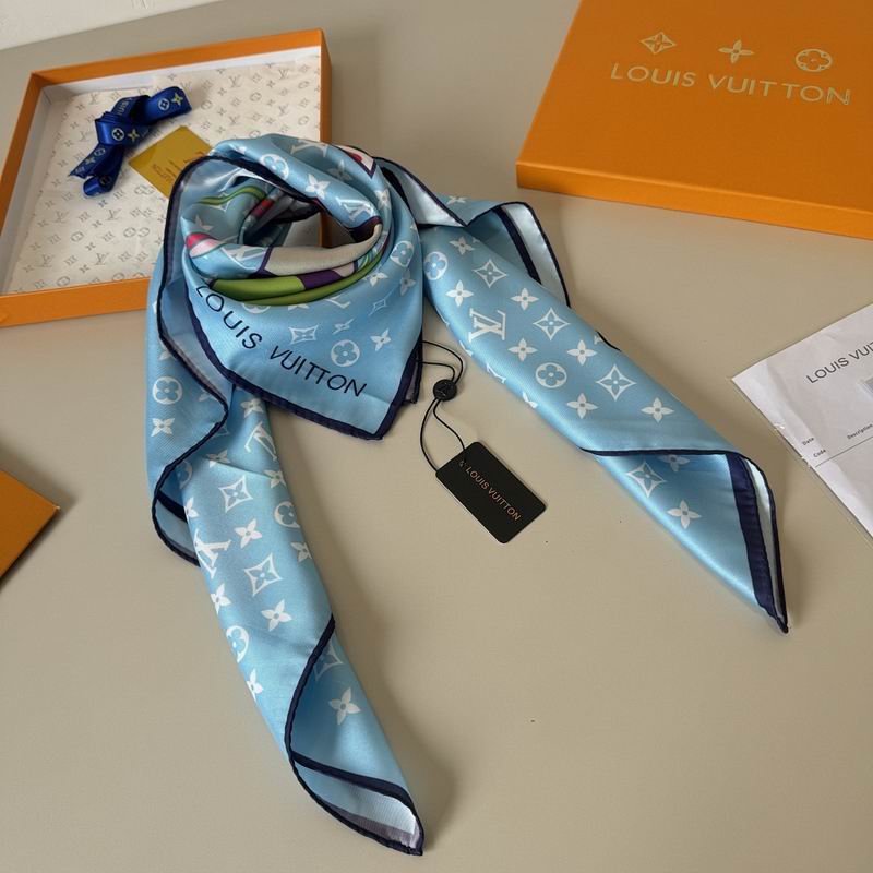 LV silk scarf hm (184)