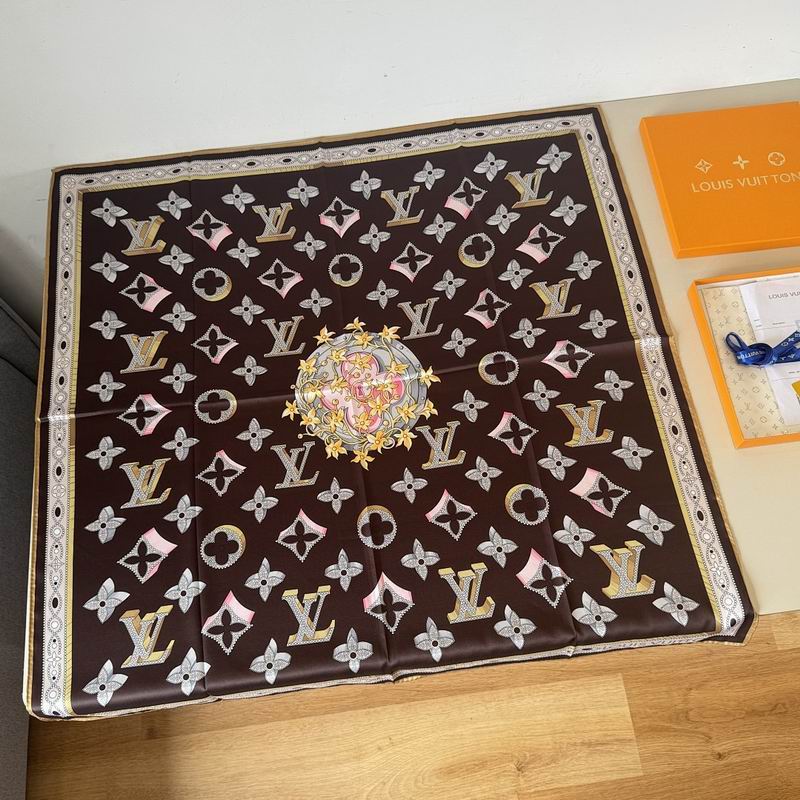 LV silk scarf hm (204)