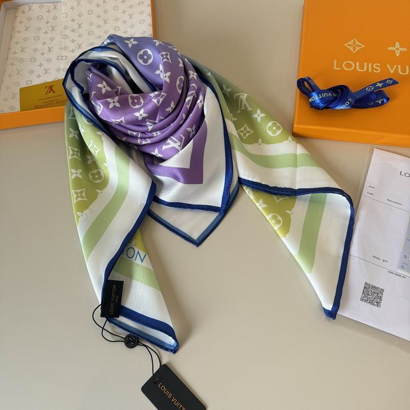 LV silk scarf hm (206)