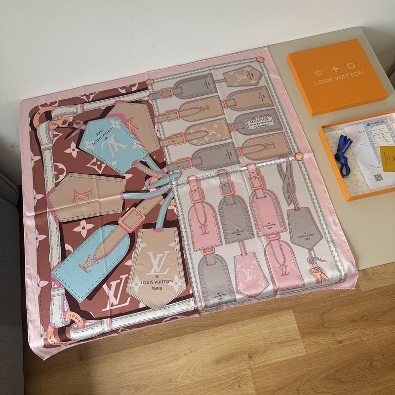 LV silk scarf hm (21)