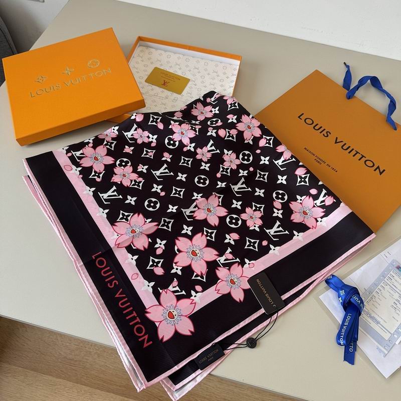 LV silk scarf hm (215)