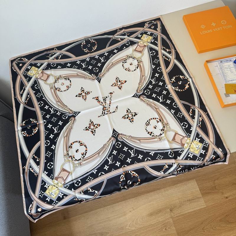 LV silk scarf hm (231)