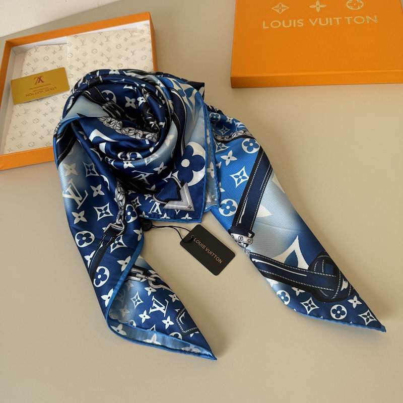 LV silk scarf hm (243)