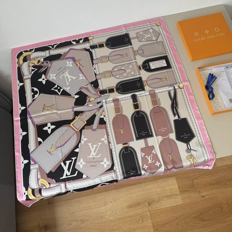 LV silk scarf hm (28)
