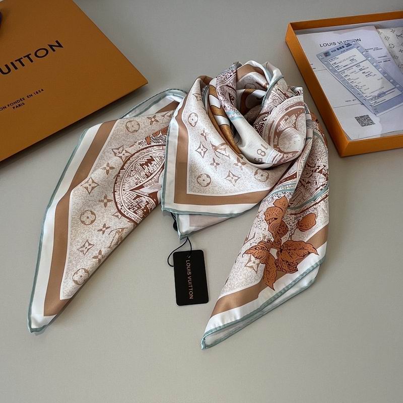 LV silk scarf hm (289)