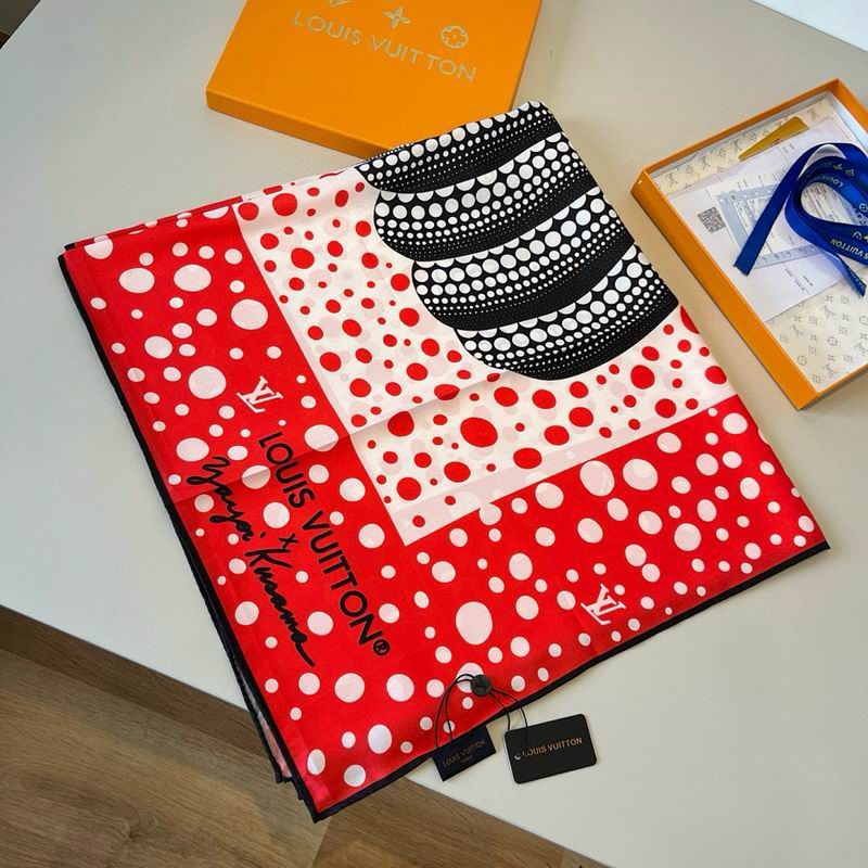 LV silk scarf hm (321)