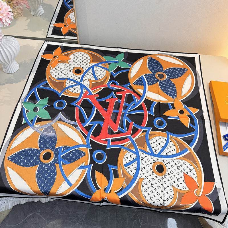 LV silk scarf hm (336)