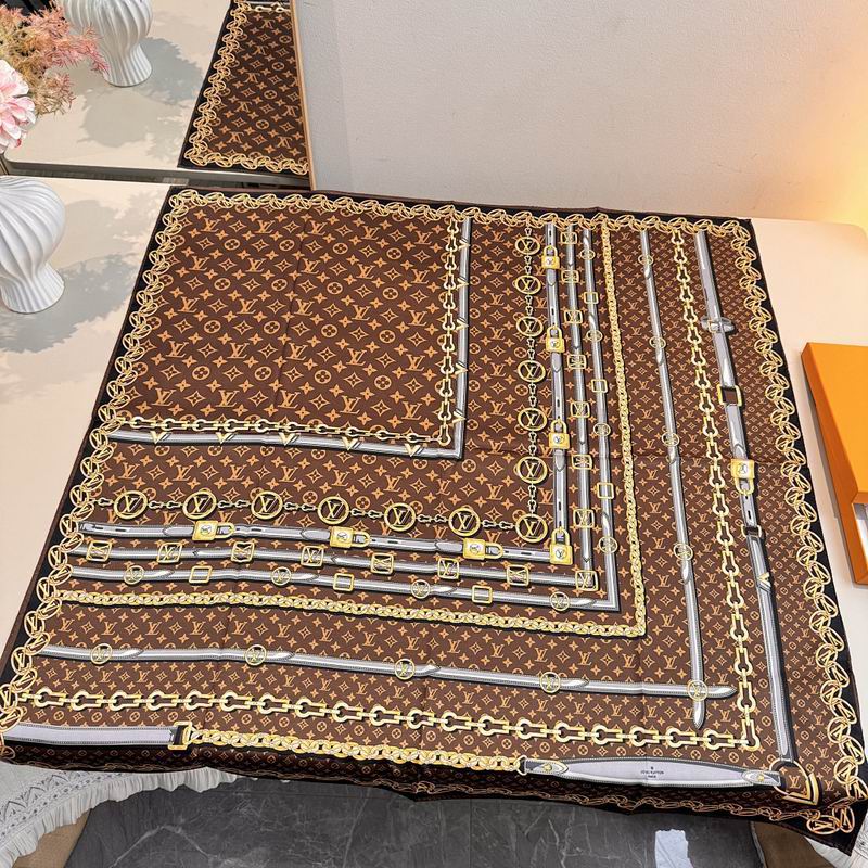 LV silk scarf hm (339)
