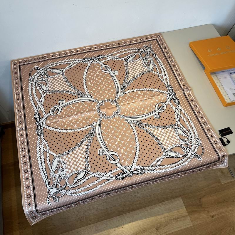 LV silk scarf hm (38)