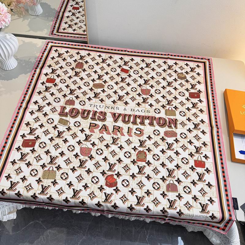 LV silk scarf hm (385)