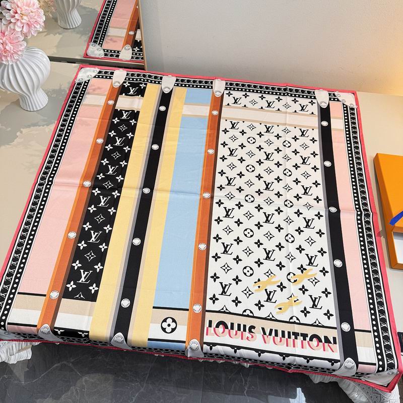 LV silk scarf hm (392)