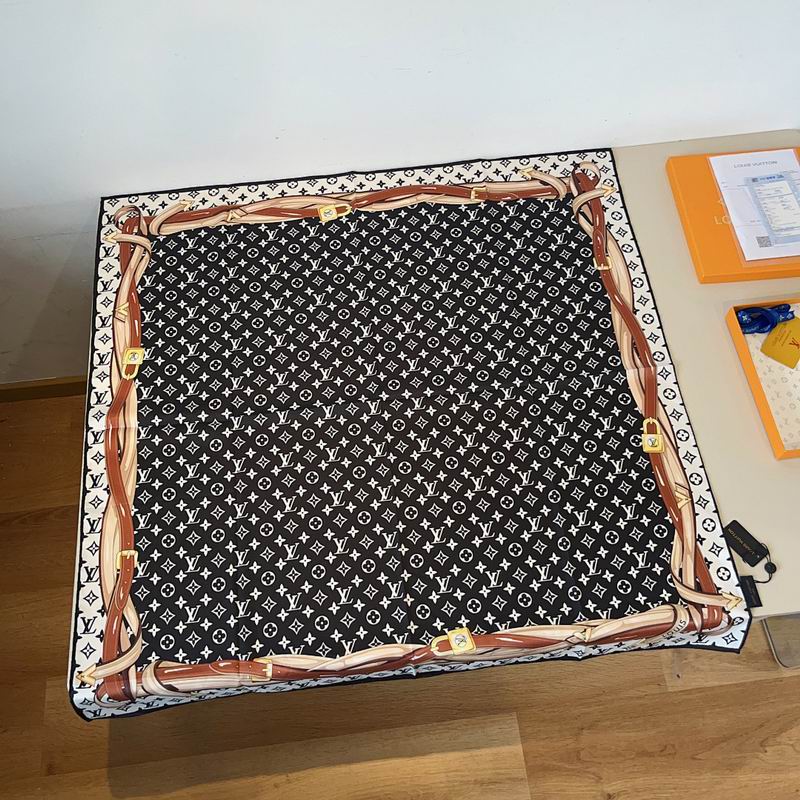 LV silk scarf hm (399)