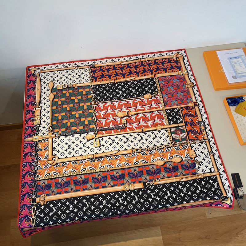 LV silk scarf hm (411)