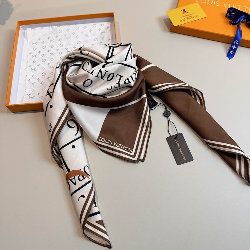 LV silk scarf hm (437)