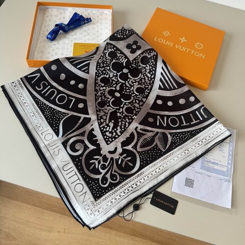 LV silk scarf hm (46)