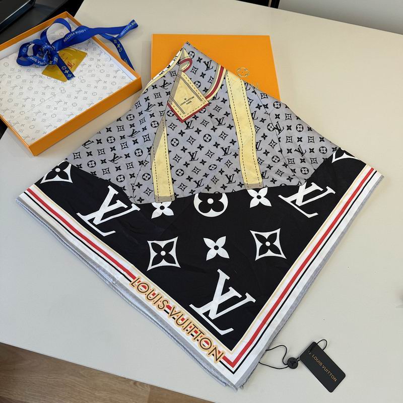 LV silk scarf hm (492)