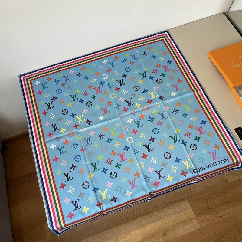 LV silk scarf hm (85)