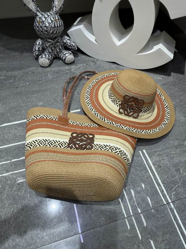 Loewe beach bag hat dx (17)