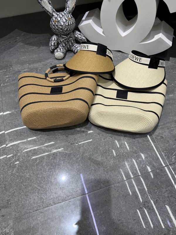 Loewe beach bag hat dx (20)
