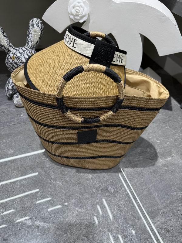 Loewe beach bag hat dx (23)