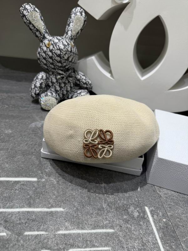 Loewe beret dx (142)