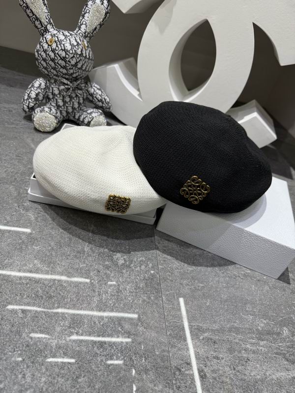 Loewe beret dx (145)