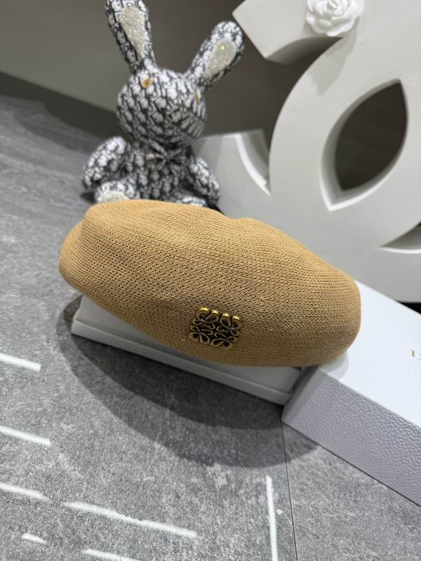 Loewe beret dx (150)