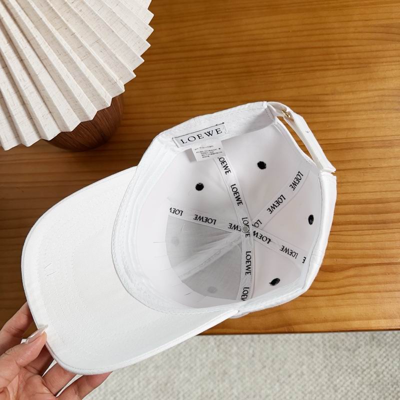 Loewe cap dx (126)