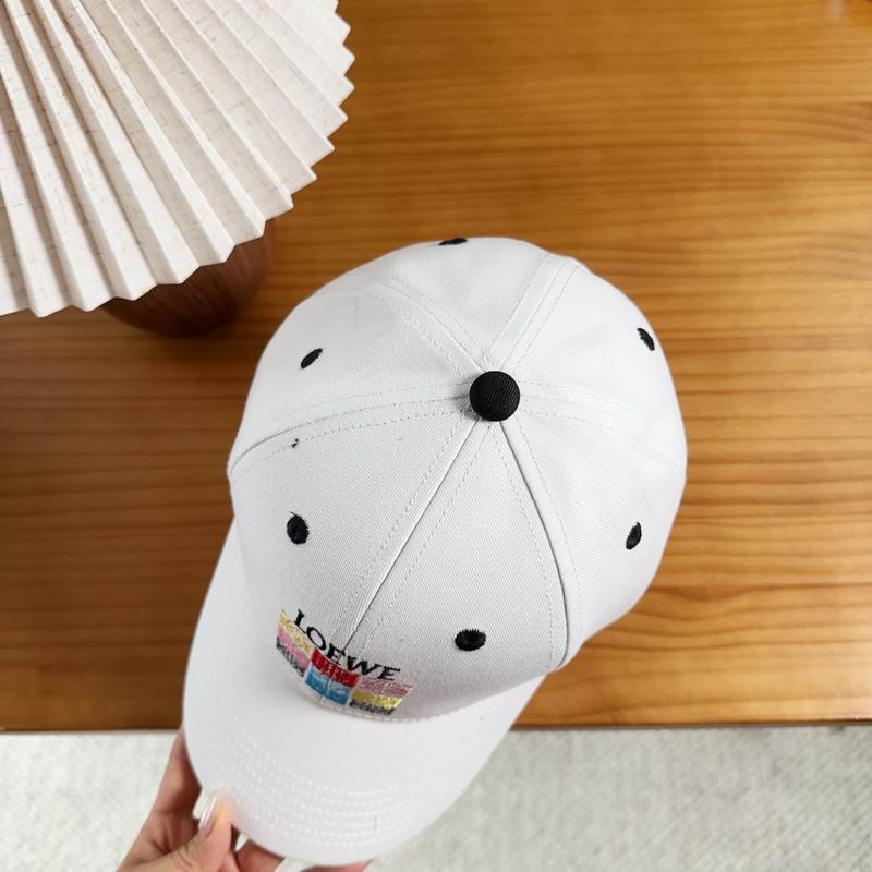 Loewe cap dx (127)
